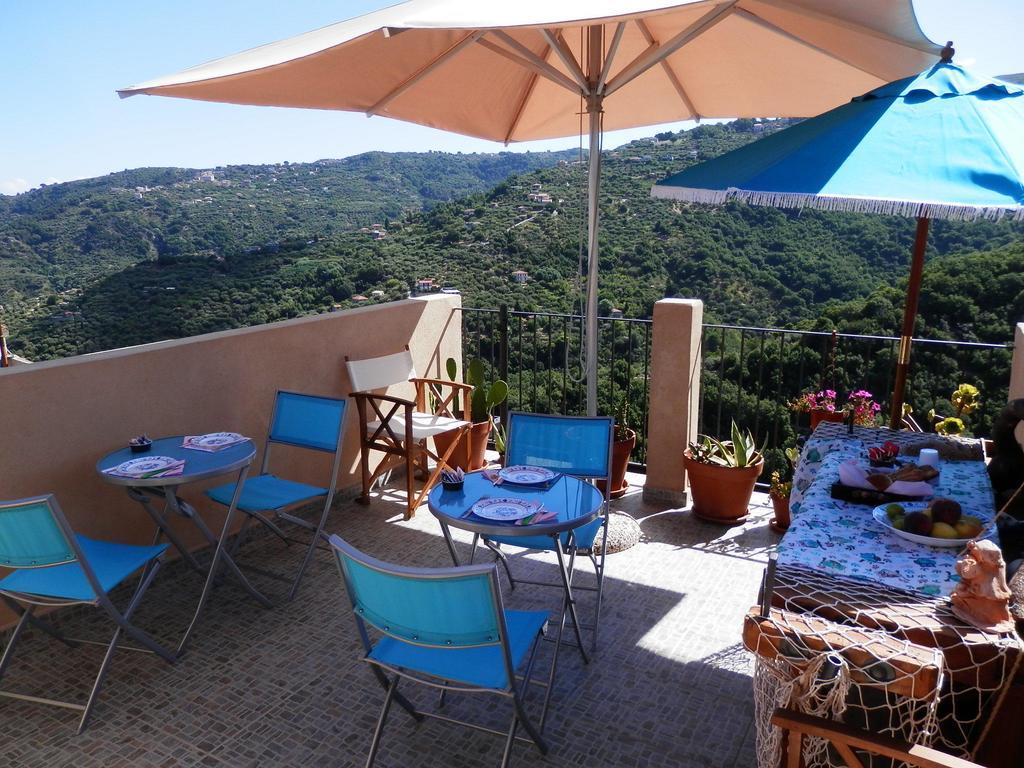 Al Fakhar Bed and Breakfast Ficarra Exterior foto